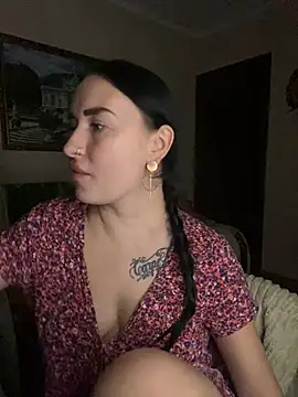 Roxana Bell online show from July 24, 2026, 8:16 pm