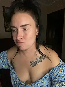 Roxana Bell online show from July 25, 2026, 7:31 pm