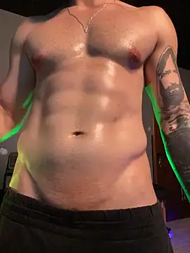 Snapshot of MachineDien chatting on November 6, 2025, 9:30 pm MachineDien online show from November 6, 2025, 9:30 pm