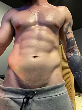 Snapshot of MachineDien chatting on October 8, 2025, 8:42 pm MachineDien online show from October 8, 2025, 8:42 pm