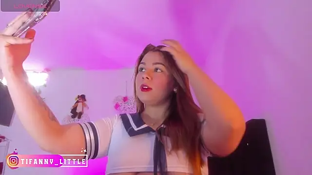 little tifanny82 online show from October 24, 2025, 2:49 pm