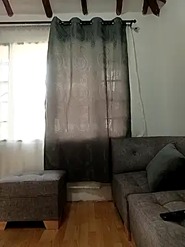 Snapshot of tata_laima__ chatting on May 5, 2026, 1:36 pm tata laima online show from May 5, 2026, 1:36 pm