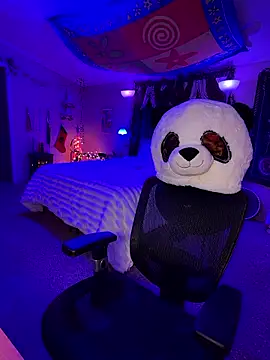 urpuppymoon online show from January 19, 2026, 4:27 am