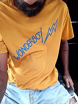 DulajThushara2468 online show from February 27, 2026, 4:01 am