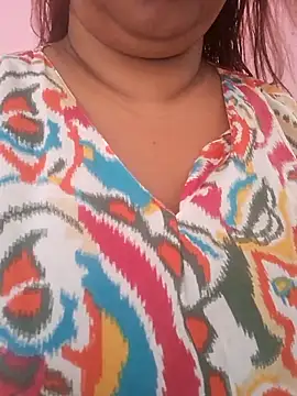 Ravina patil1 online show from May 11, 2026, 5:42 am