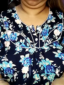 Snapshot of Ravina_patil1 chatting on October 30, 2025, 12:25 pm Ravina patil1 online show from October 30, 2025, 12:25 pm