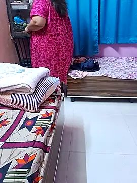 Ravina patil1 online show from February 28, 2025, 3:26 pm