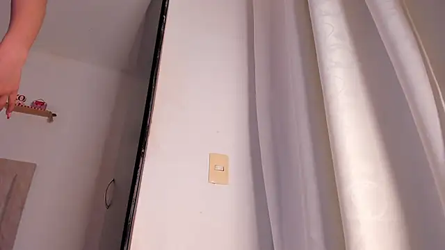 Snapshot of Avaline_Blancx chatting on March 11, 2025, 1:37 am Avaline Blancx online show from March 11, 2025, 1:37 am