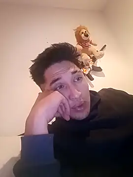 Snapshot of johan_l_ chatting on February 24, 2026, 1:06 am johan l online show from February 24, 2026, 1:06 am