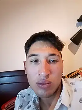 Snapshot of johan_l_ chatting on March 15, 2026, 5:58 am johan l online show from March 15, 2026, 5:58 am