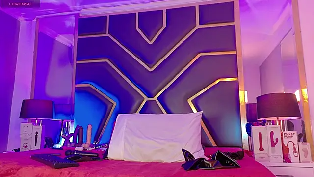 Scarlettt Ass online show from November 12, 2025, 12:09 pm