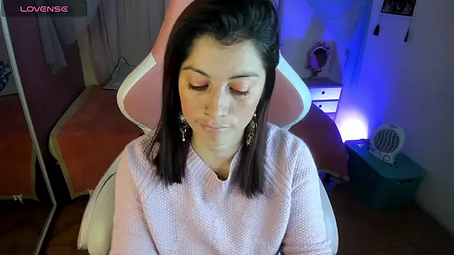 Aliiz 01 online show from February 21, 2026, 7:38 pm