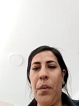 Lena-32 online show from December 17, 2025, 7:08 pm