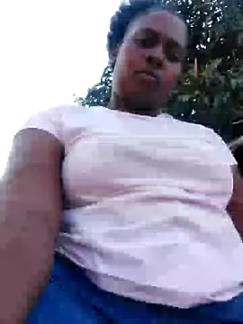 Snapshot of SALTRYHIPS29x chatting on January 25, 2025, 2:47 pm SALTRYHIPS29x online show from January 25, 2025, 2:47 pm