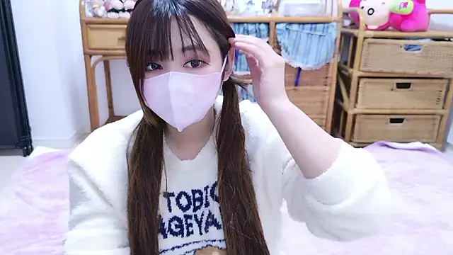 Megu Melon online show from October 31, 2025, 10:23 am