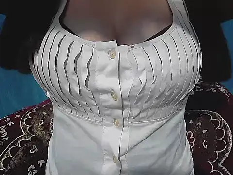 YourGoldenGirl online show from October 4, 2025, 8:38 am