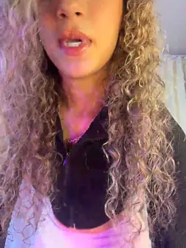 Snapshot of Melina-Smith chatting on July 22, 2026, 1:29 am Melina-Smith online show from July 22, 2026, 1:29 am