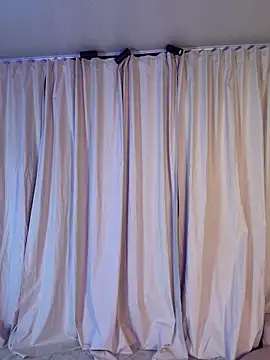 Snapshot of Melina-Smith chatting on June 21, 2026, 10:04 pm Melina-Smith online show from June 21, 2026, 10:04 pm