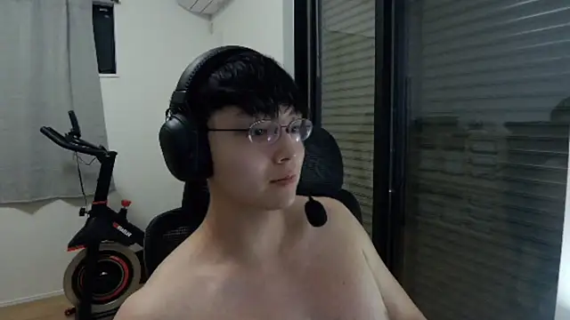 Tkcqcc online show from October 10, 2025, 3:35 pm