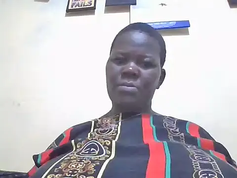 pritty-leila online show from April 13, 2026, 8:24 pm