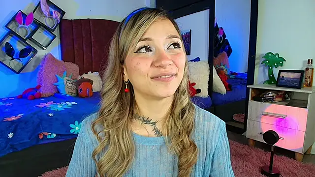 alisson zafiro  online show from February 28, 2025, 9:15 am