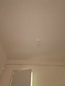 Snapshot of wedge75 chatting on February 17, 2026, 5:43 pm wedge75 online show from February 17, 2026, 5:43 pm