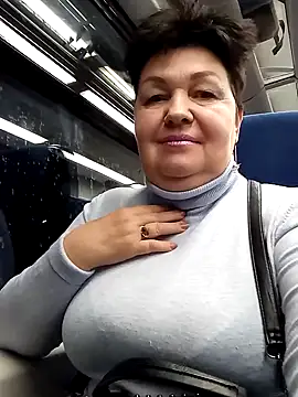 Snapshot of FantasyMichelle chatting on January 3, 2025, 2:51 pm FantasyMichelle online show from January 3, 2025, 2:51 pm