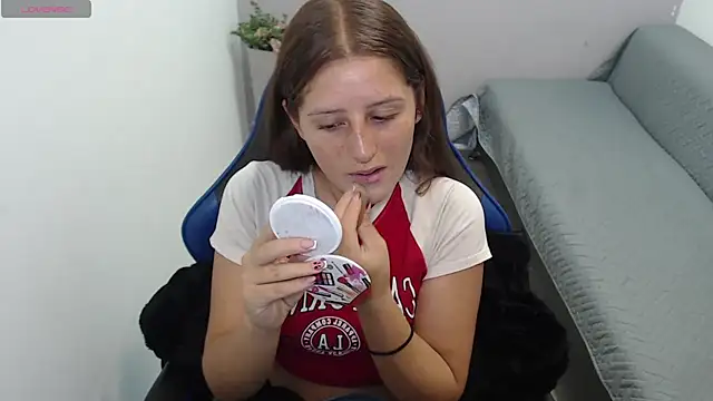 Snapshot of valerie_diaz1 chatting on January 16, 2026, 1:26 pm valerie diaz1 online show from January 16, 2026, 1:26 pm