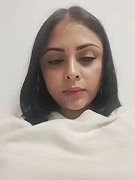 Snapshot of MelannyBell chatting on January 6, 2026, 5:17 pm MelannyBell online show from January 6, 2026, 5:17 pm