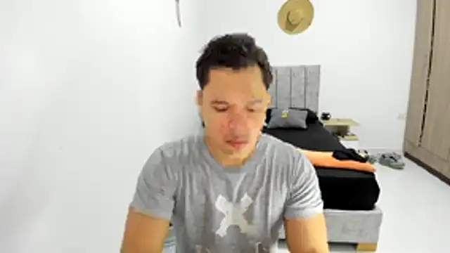 Valerioe online show from July 26, 2026, 2:46 pm