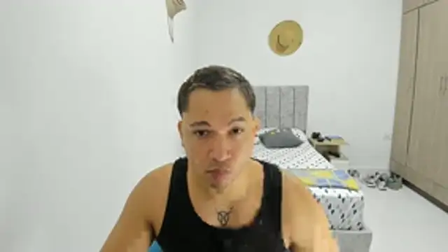 Valerioe online show from June 18, 2026, 3:28 pm