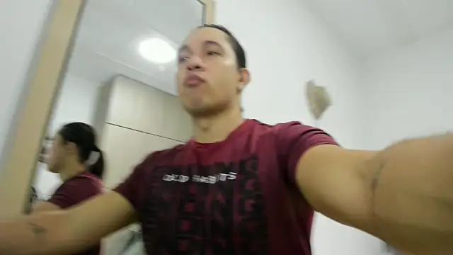 Snapshot of Valerioe chatting on February 13, 2026, 11:27 pm Valerioe online show from February 13, 2026, 11:27 pm