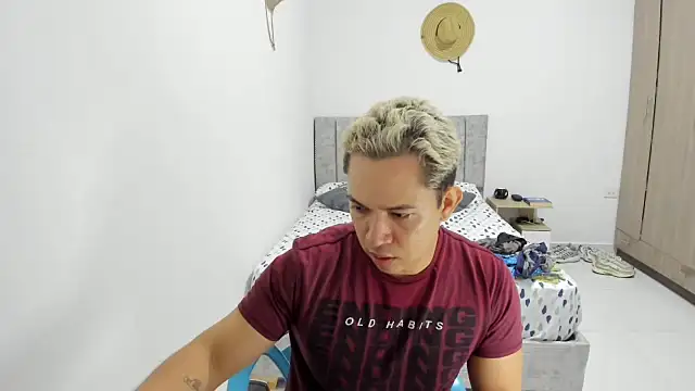 Valerioe online show from June 7, 2026, 2:44 pm