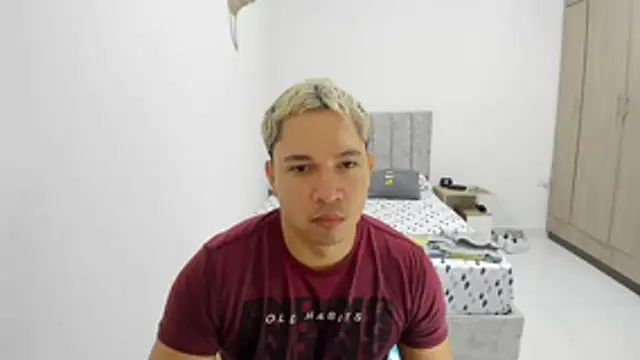 Snapshot of Valerioe chatting on June 1, 2026, 8:25 am Valerioe online show from June 1, 2026, 8:25 am