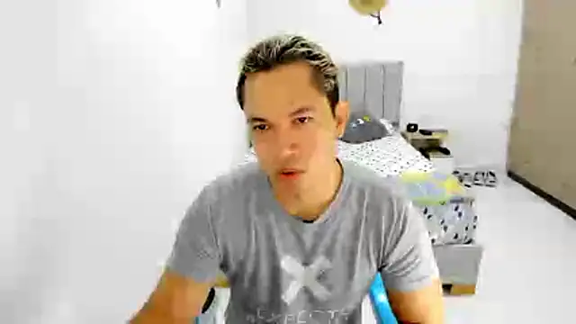 Valerioe online show from June 13, 2026, 2:04 pm