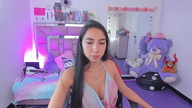 AriadnaCappelletty online show from May 30, 2026, 5:51 pm