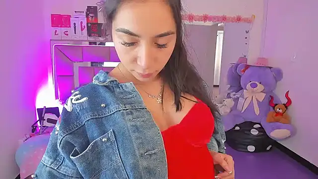 AriadnaCappelletty online show from June 3, 2026, 4:01 pm
