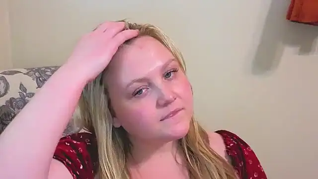 Snapshot of PhatAssBlond chatting on March 31, 2026, 3:08 am PhatAssBlond online show from March 31, 2026, 3:08 am