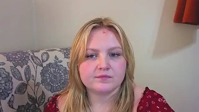 Snapshot of PhatAssBlond chatting on March 27, 2026, 3:37 am PhatAssBlond online show from March 27, 2026, 3:37 am