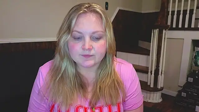 Snapshot of PhatAssBlond chatting on February 15, 2026, 10:20 pm PhatAssBlond online show from February 15, 2026, 10:20 pm