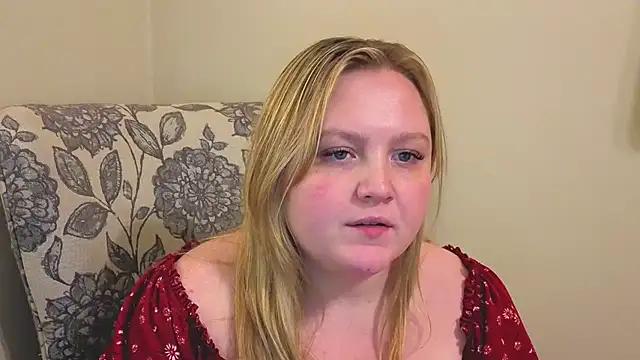 Snapshot of PhatAssBlond chatting on April 15, 2026, 3:56 am PhatAssBlond online show from April 15, 2026, 3:56 am