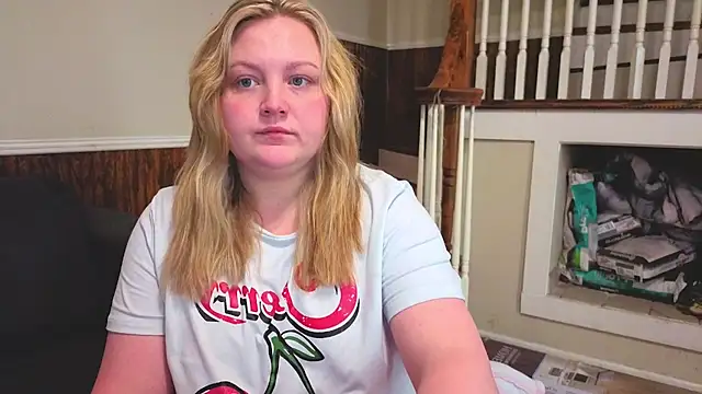 Snapshot of PhatAssBlond chatting on February 22, 2026, 7:15 pm PhatAssBlond online show from February 22, 2026, 7:15 pm