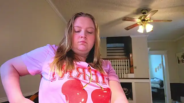 Snapshot of PhatAssBlond chatting on February 4, 2026, 2:12 pm PhatAssBlond online show from February 4, 2026, 2:12 pm