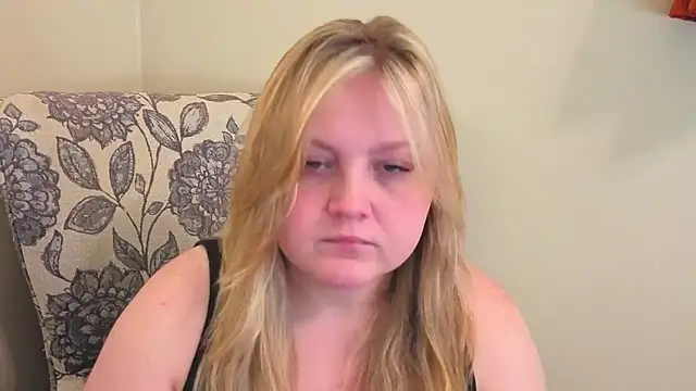 Snapshot of PhatAssBlond chatting on April 13, 2026, 8:24 pm PhatAssBlond online show from April 13, 2026, 8:24 pm