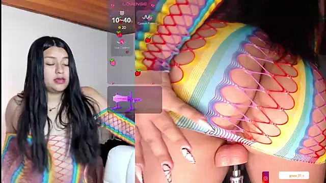 Snapshot of grace77__ chatting on February 25, 2025, 1:00 pm grace77 online show from February 25, 2025, 1:00 pm