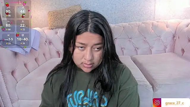Snapshot of grace77__ chatting on October 16, 2025, 9:28 am grace77 online show from October 16, 2025, 9:28 am