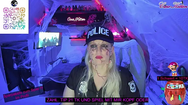 caro kitten online show from October 31, 2025, 6:04 pm