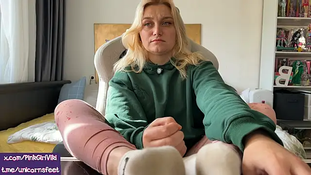 unicornsfeet online show from April 23, 2026, 12:29 pm