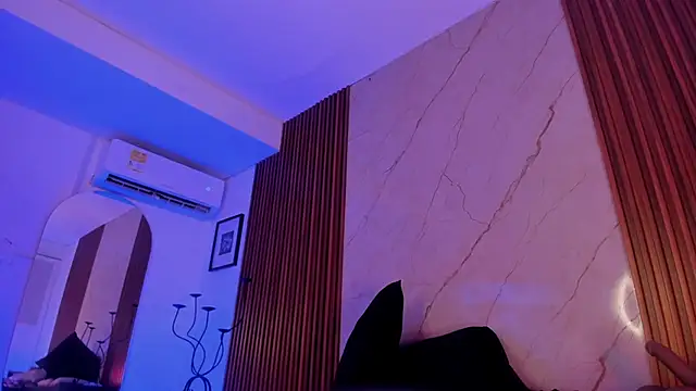 Snapshot of Emiilycollins chatting on November 15, 2025, 2:26 am Emiilycollins online show from November 15, 2025, 2:26 am