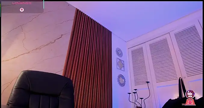 Snapshot of Emiilycollins chatting on February 13, 2026, 4:45 am Emiilycollins online show from February 13, 2026, 4:45 am